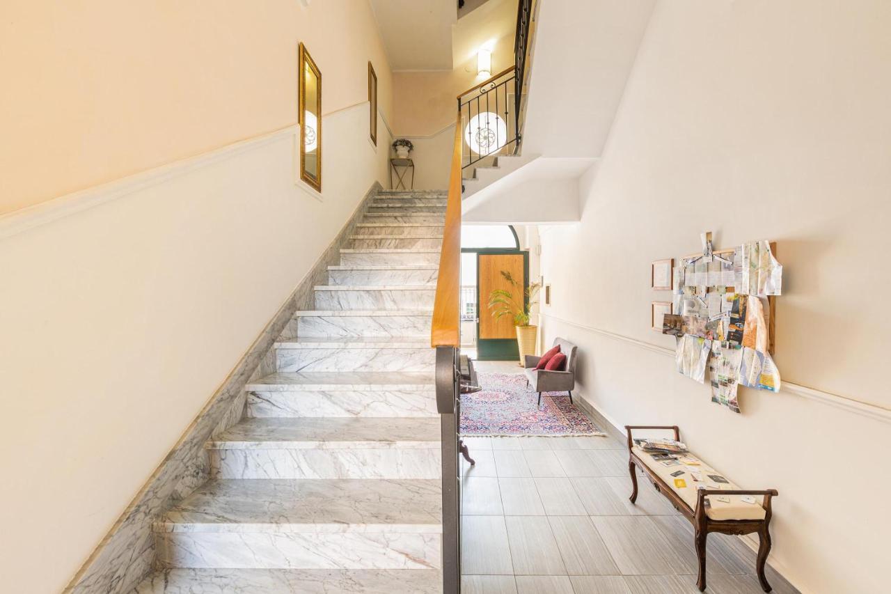Dimora Le Tre Muse Guesthouse Lecce Esterno foto