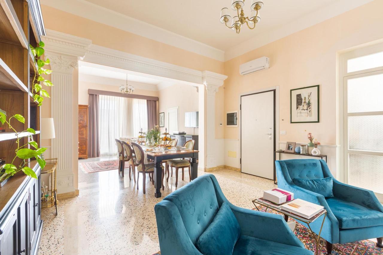 Dimora Le Tre Muse Guesthouse Lecce Esterno foto