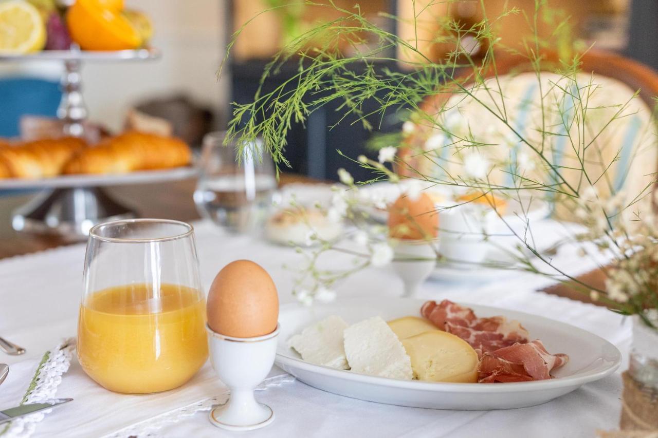 Dimora Le Tre Muse Guesthouse Lecce Esterno foto