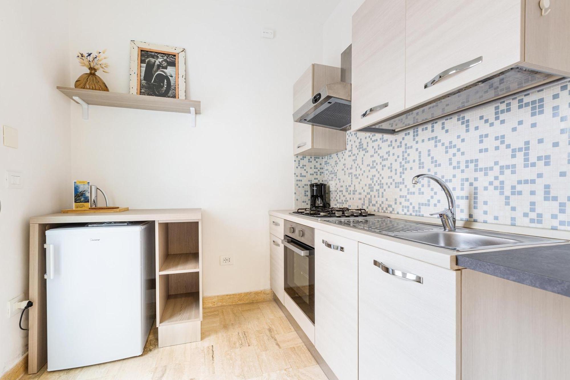 Dimora Le Tre Muse Guesthouse Lecce Esterno foto